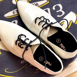 Designer Oxford from Singapore